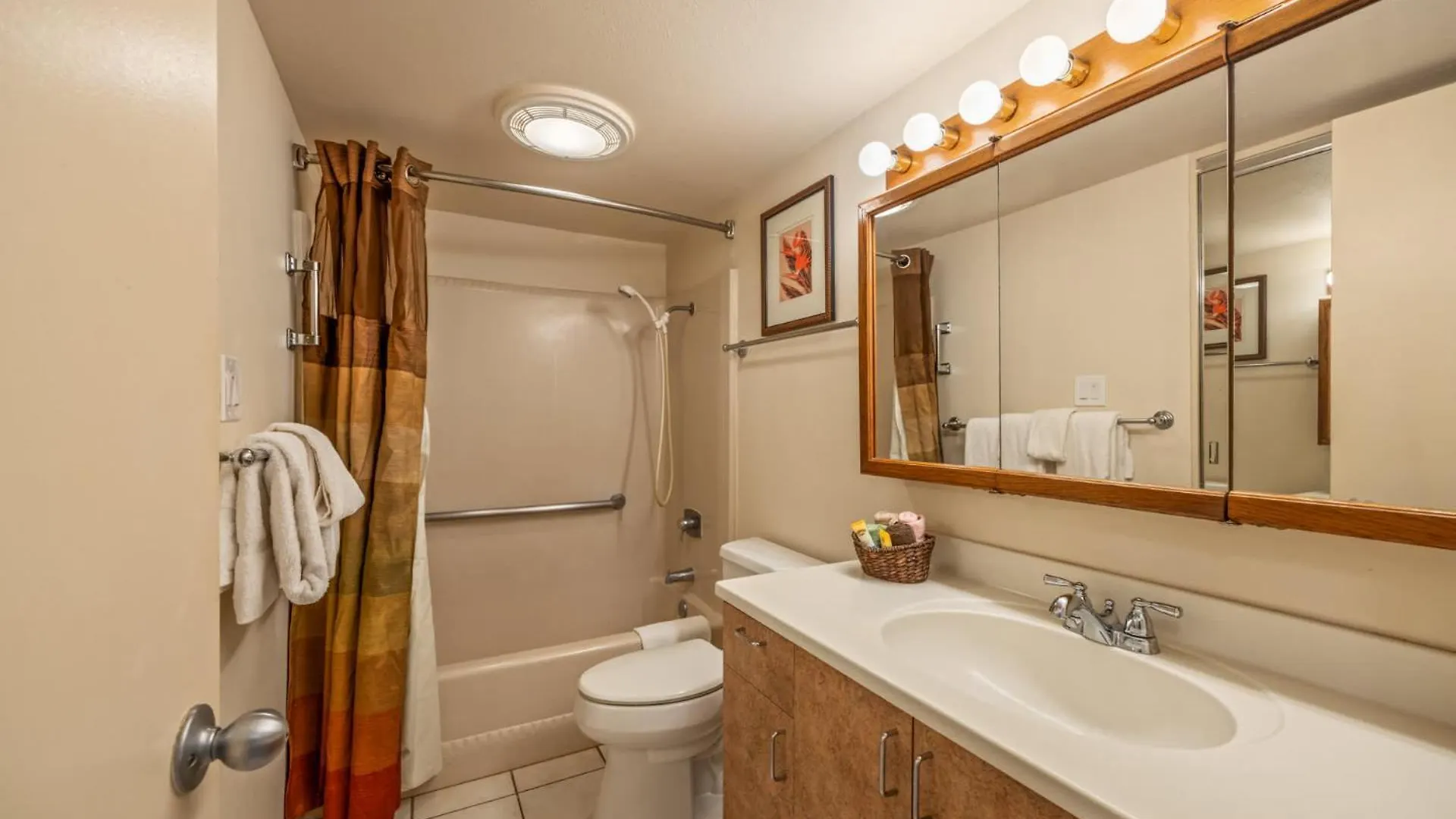 Kuleana Club #722 Oceanfront - 1 Bedroom & 1 Bathroom - 3Rd Floor Kahana