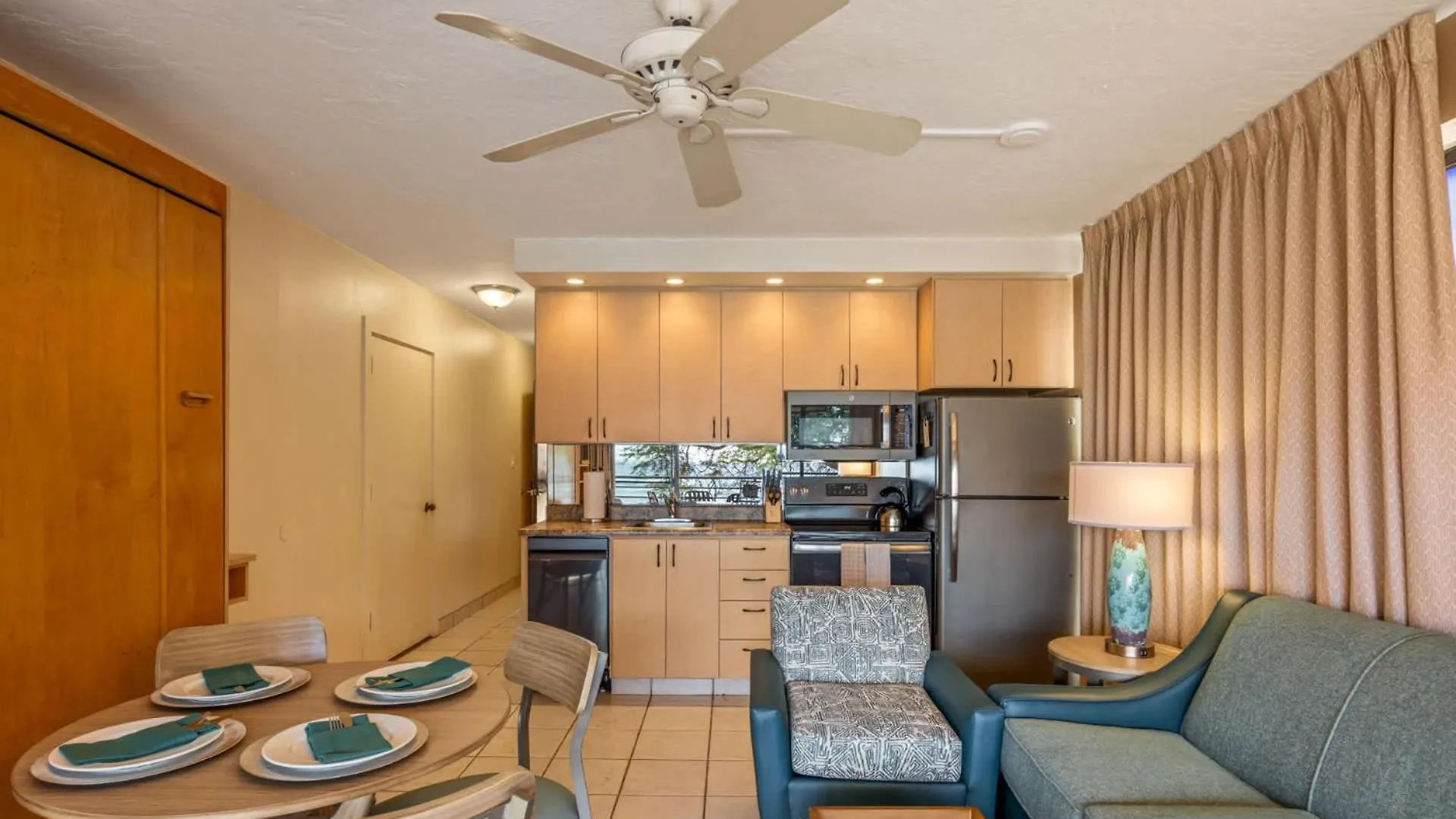 Kuleana Club #722 Oceanfront - 1 Bedroom & 1 Bathroom - 3Rd Floor Kahana Vakantiehuis